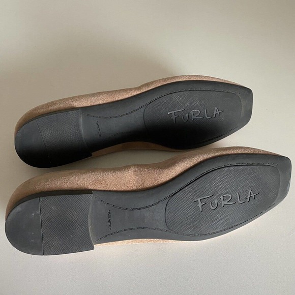 Furla Fantastica Ballet Flat Suede Gold Tone Logo Blush Pink Slip On 37 … - Picture 10 of 10